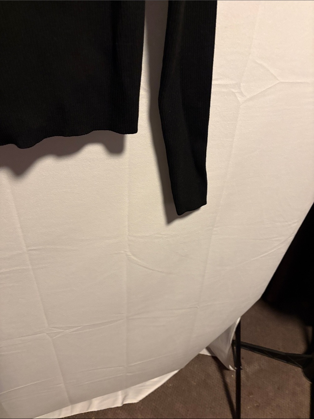 Aqua Black V-Neck Cropped Button-Front Cardigan - Picture 9 of 11